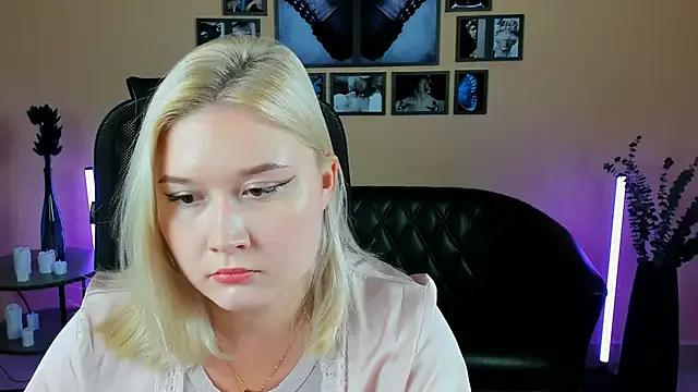 Kelly_Griffith from StripChat is Freechat