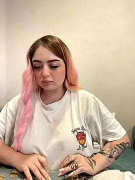 KellyMoors from StripChat is Freechat