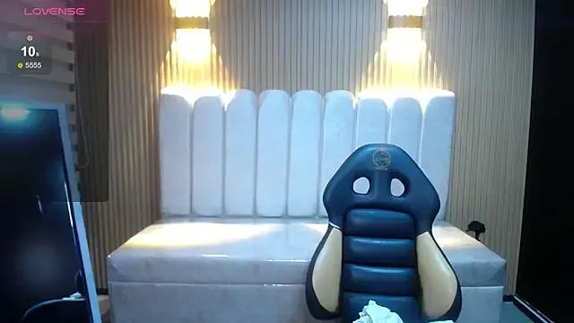 Kendall_rossii_ from StripChat is Freechat