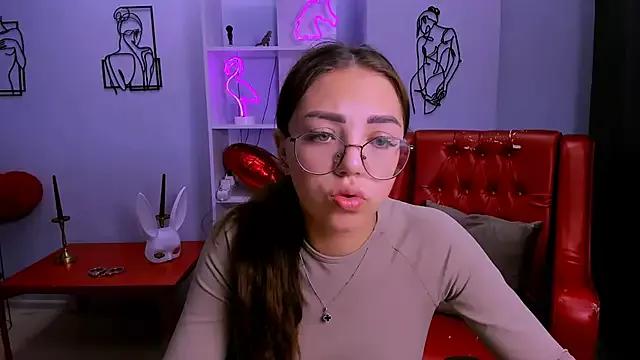 Check-out our cam rooms range and converse on a personal level with our delicious livecams streamers, showing off their spicy curves and toys.