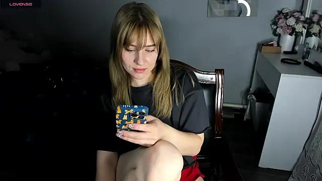 KindKristy from StripChat is Freechat