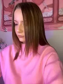Kira_Tiff from StripChat is Freechat