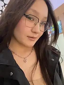 KissMeEva from StripChat is Freechat