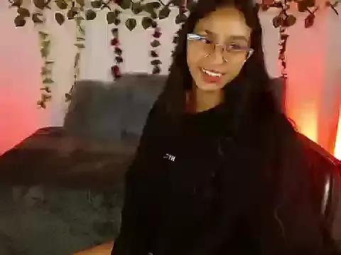 kittyprincesxss from StripChat is Freechat