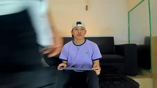 kris_rusell from StripChat is Freechat