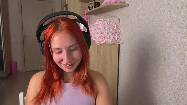 kristi_ginger from StripChat is Freechat