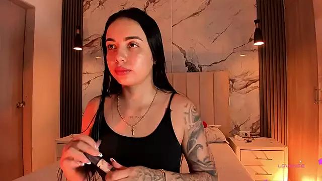 Check-out our cam rooms range and converse on a personal level with our delicious livecams streamers, showing off their spicy curves and toys.