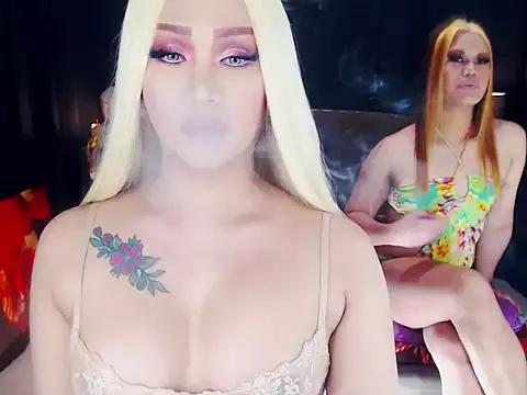 KylieBellaAngel_Ts from StripChat is Freechat