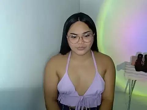 KylieSmith from StripChat is Freechat
