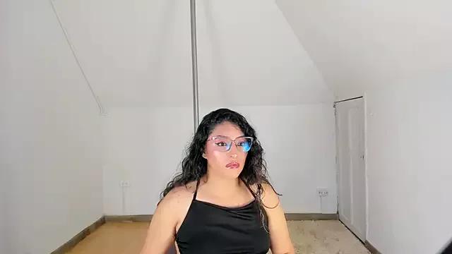 KyomiSwan12 from StripChat is Freechat