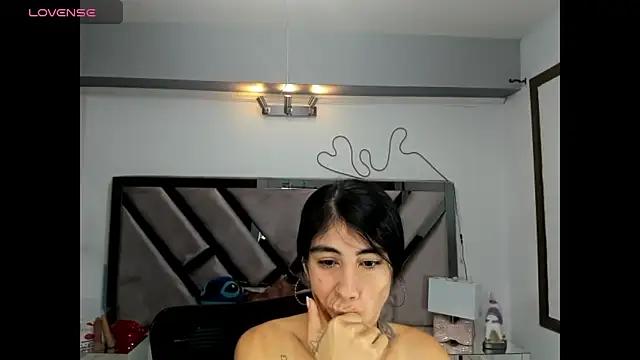 lady_Ary_xx from StripChat is Freechat