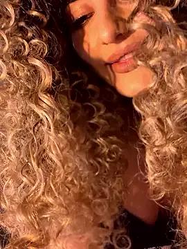 Lady_ken_ from StripChat is Freechat