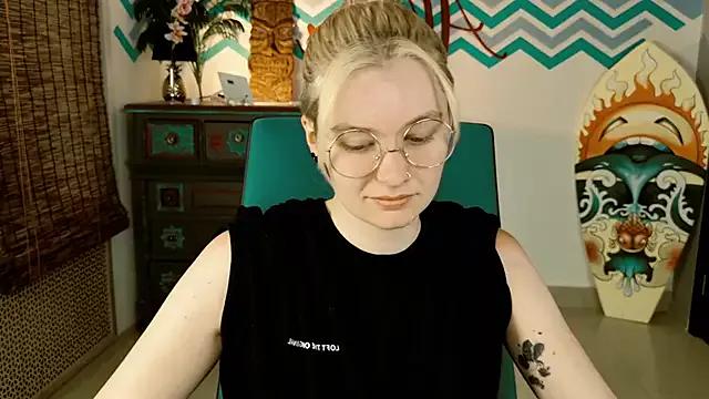 LadyLollipop from StripChat is Freechat