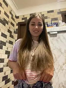 Lanaa19 from StripChat is Freechat