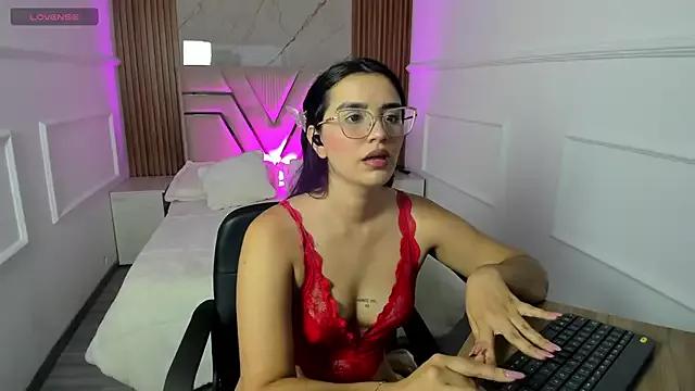 Lanaafox from StripChat is Freechat