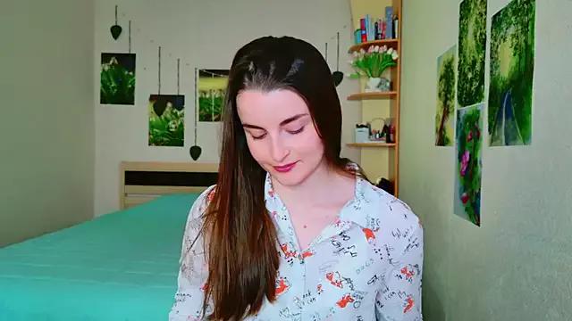 LanaGI from StripChat is Freechat