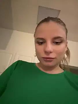 LanaSparks from StripChat is Freechat