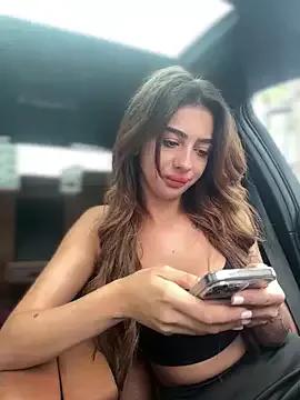 Photos of LaraVegas_ from StripChat is Freechat