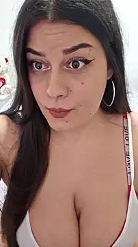 Photos of Larissa4U from StripChat is Freechat