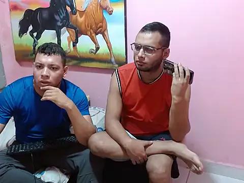 latin_couple2732 from StripChat is Freechat