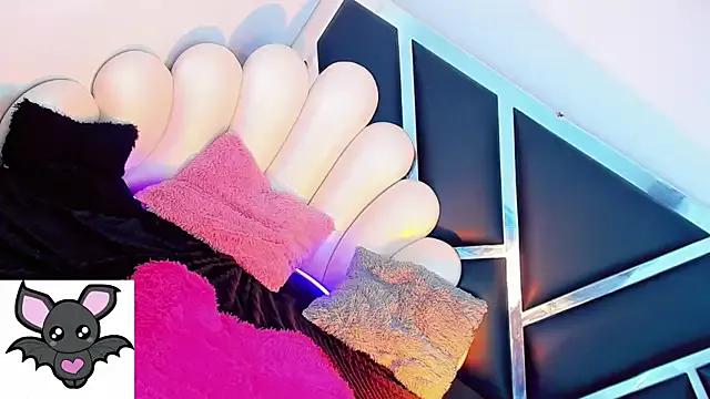 Check-out our cam rooms range and converse on a personal level with our delicious livecams streamers, showing off their spicy curves and toys.