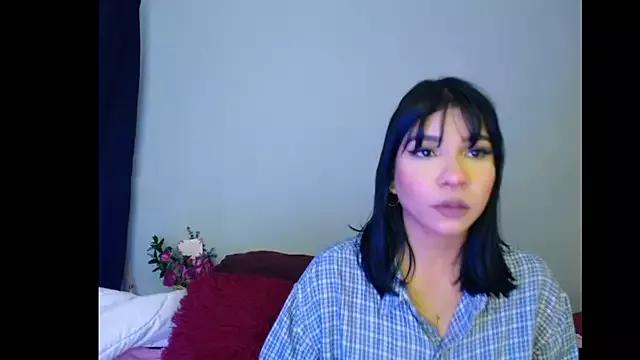 Laura-angeel from StripChat is Freechat