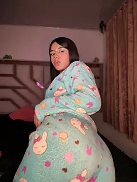 Laura-Khalifa from StripChat is Freechat