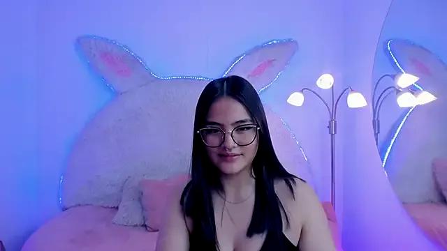 Laura_janne from StripChat is Freechat