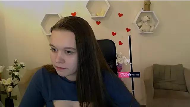 laura_whisper from StripChat is Freechat