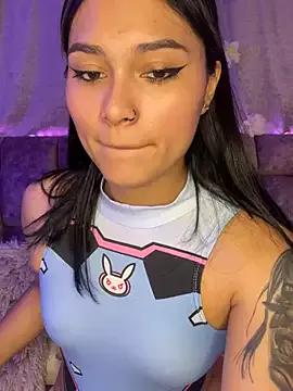 Check-out our cam rooms range and converse on a personal level with our delicious livecams streamers, showing off their spicy curves and toys.