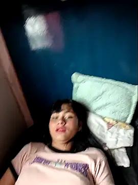 lauren_sophya from StripChat is Freechat