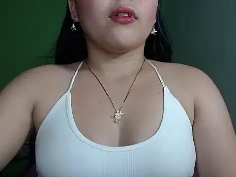 Layla___ from StripChat is Freechat