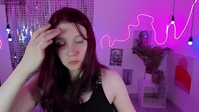 Layla_Glam from StripChat is Freechat