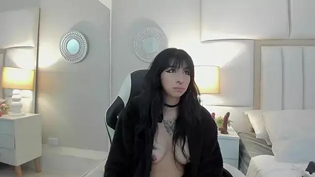 LaylaDoll_ from StripChat is Freechat