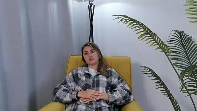 LeilaAdes from StripChat is Freechat