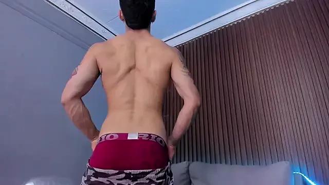 Leo_santoro from StripChat is Freechat