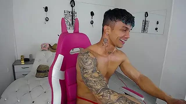 Check-out our cam rooms range and converse on a personal level with our delicious livecams streamers, showing off their spicy curves and toys.