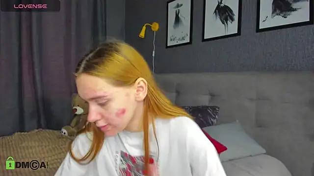 Lesi_Moonie01 from StripChat is Freechat