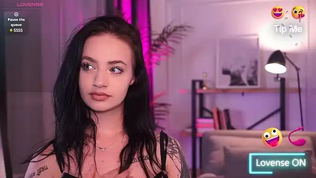 Check-out our cam rooms range and converse on a personal level with our delicious livecams streamers, showing off their spicy curves and toys.