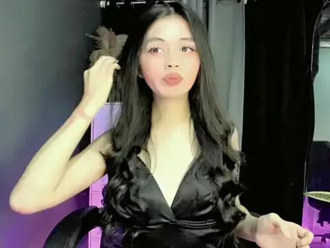 Check-out our cam rooms range and converse on a personal level with our delicious livecams streamers, showing off their spicy curves and toys.