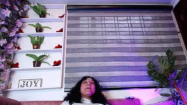 Liaa_Peach from StripChat is Freechat