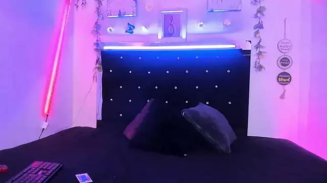 Liilly_Taylor1 from StripChat is Freechat