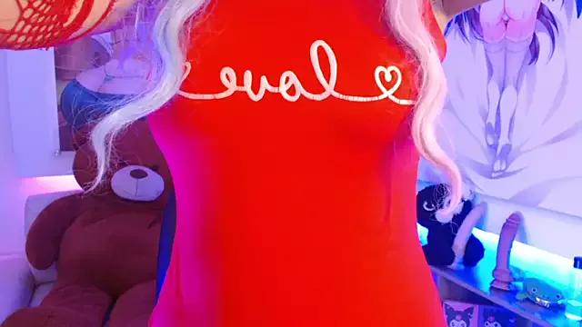 Check-out our cam rooms range and converse on a personal level with our delicious livecams streamers, showing off their spicy curves and toys.