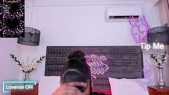 Lilbye066evil from StripChat is Freechat