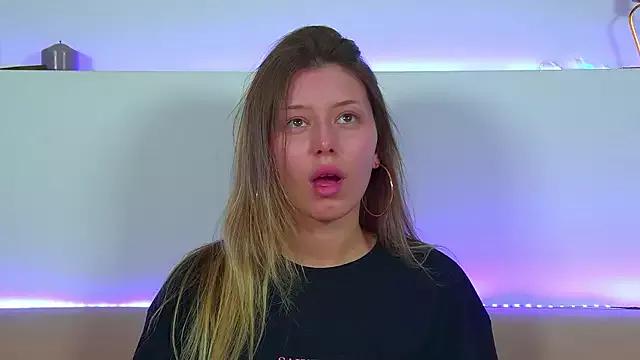 LiliaBianka from StripChat is Freechat