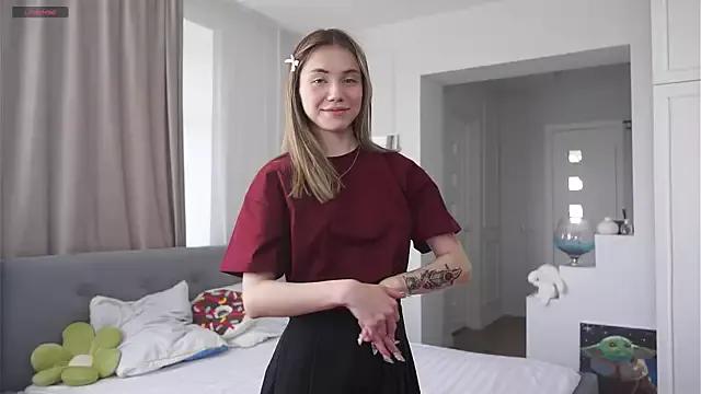 Check-out our cam rooms range and converse on a personal level with our delicious livecams streamers, showing off their spicy curves and toys.