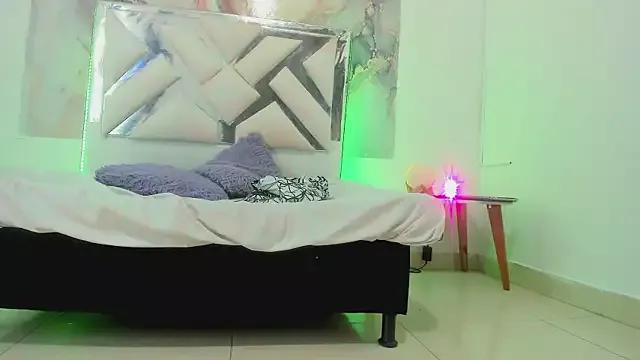 lilith-flame from StripChat is Freechat