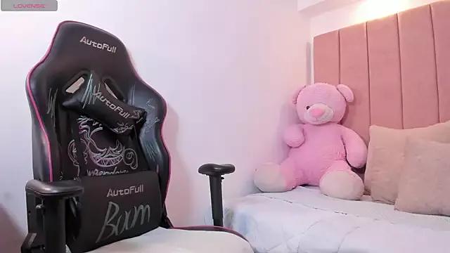 lilith_brigth from StripChat is Freechat