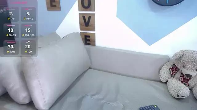 Check-out our cam rooms range and converse on a personal level with our delicious livecams streamers, showing off their spicy curves and toys.
