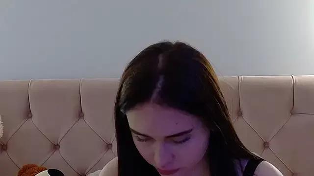 Lilliana_Moon from StripChat is Freechat